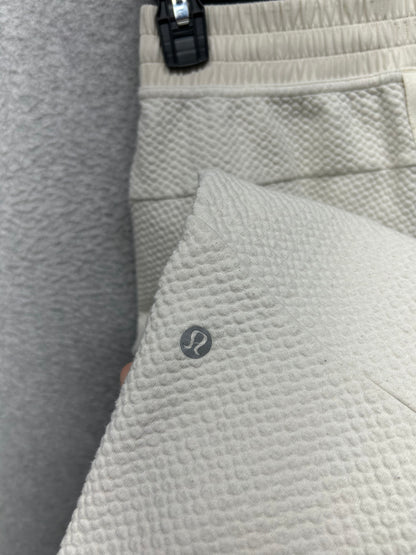 FLAWED Lululemon At Ease Jogger Mens Size XS Light Ivory