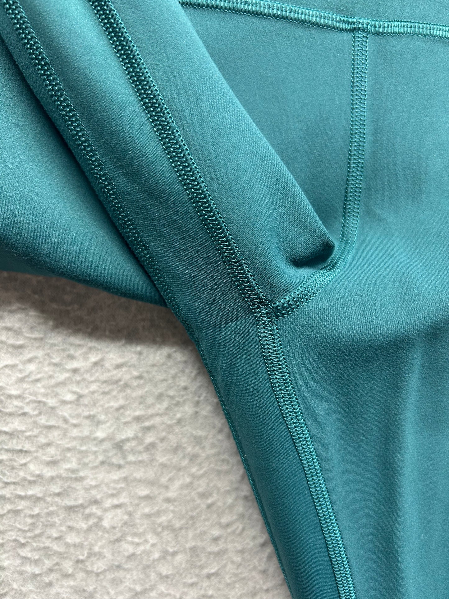 Lululemon Align High-Rise Crop 23" Size 10 Storm Teal
