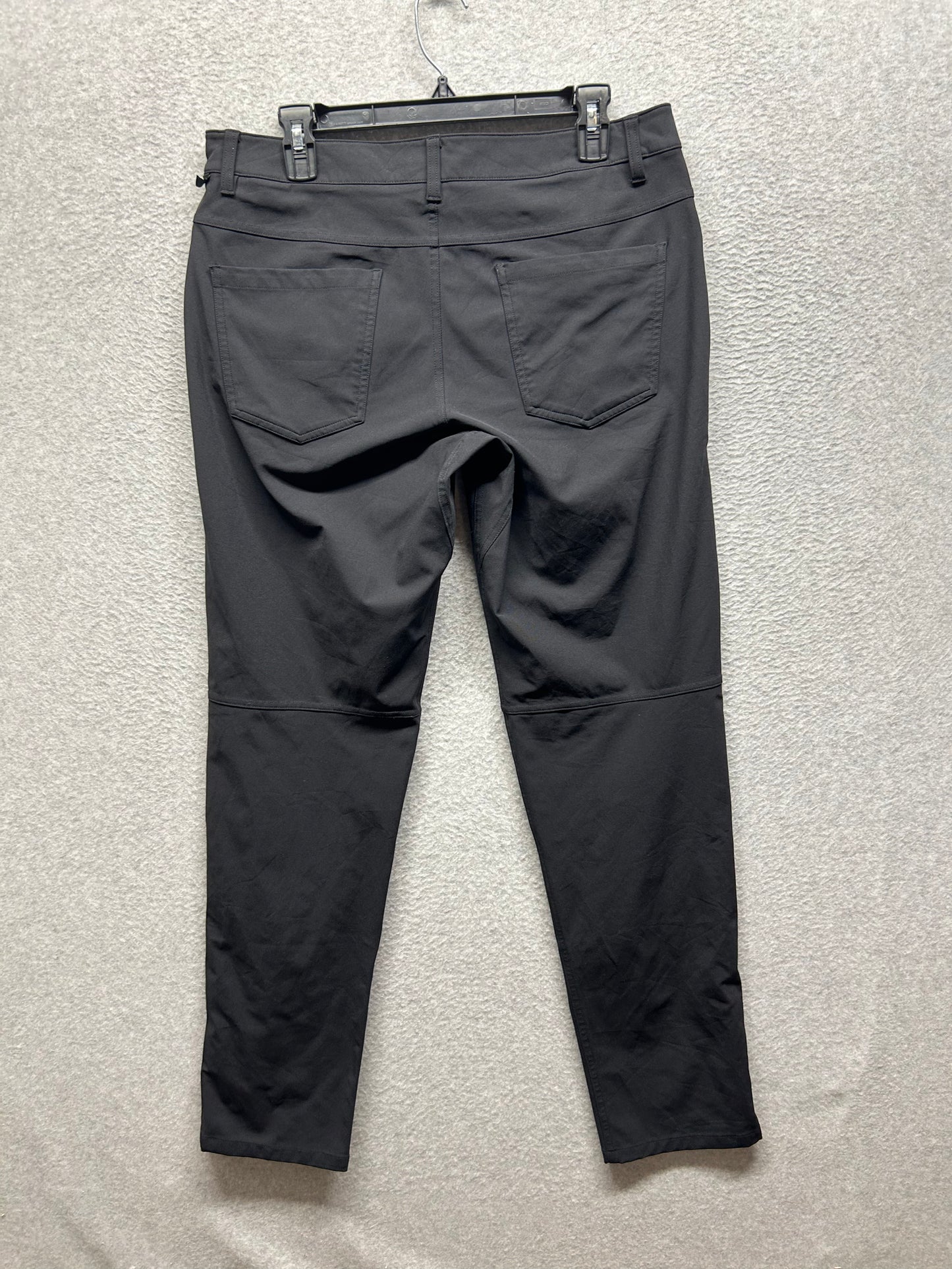 Lululemon ABC Pant Classic Fit Size 33x33 Black
