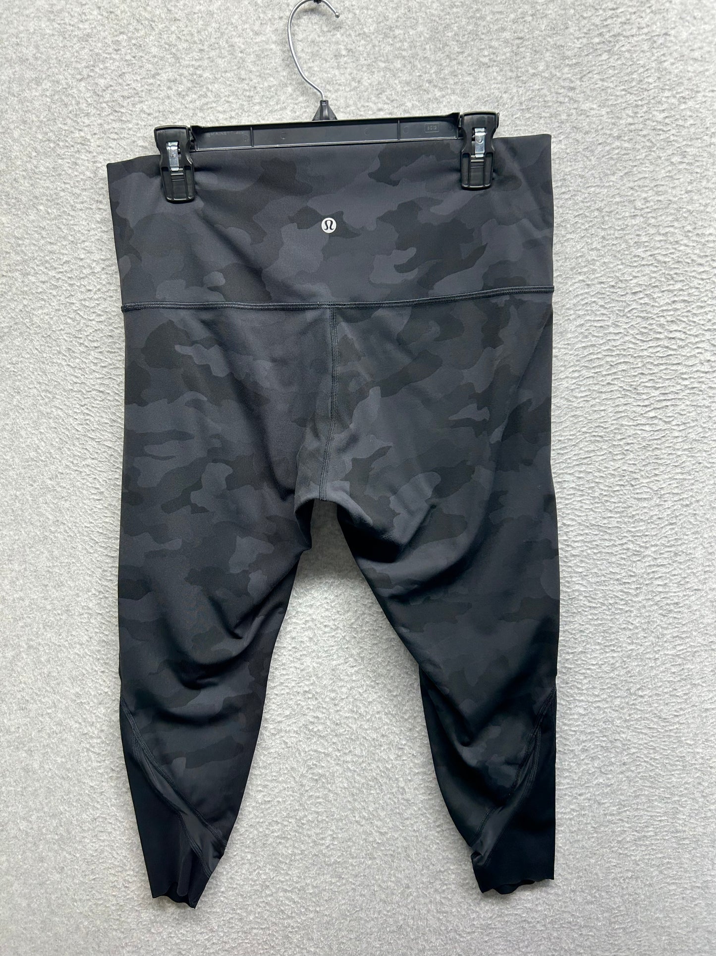 Lululemon Wunder Under Crop High-Rise Roll Down Scallop 23" Size 12 Heritage 365 Camo Deep Coal Multi