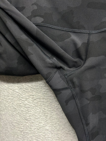 Lululemon Wunder Under Crop High-Rise Roll Down Scallop 23" Size 12 Heritage 365 Camo Deep Coal Multi