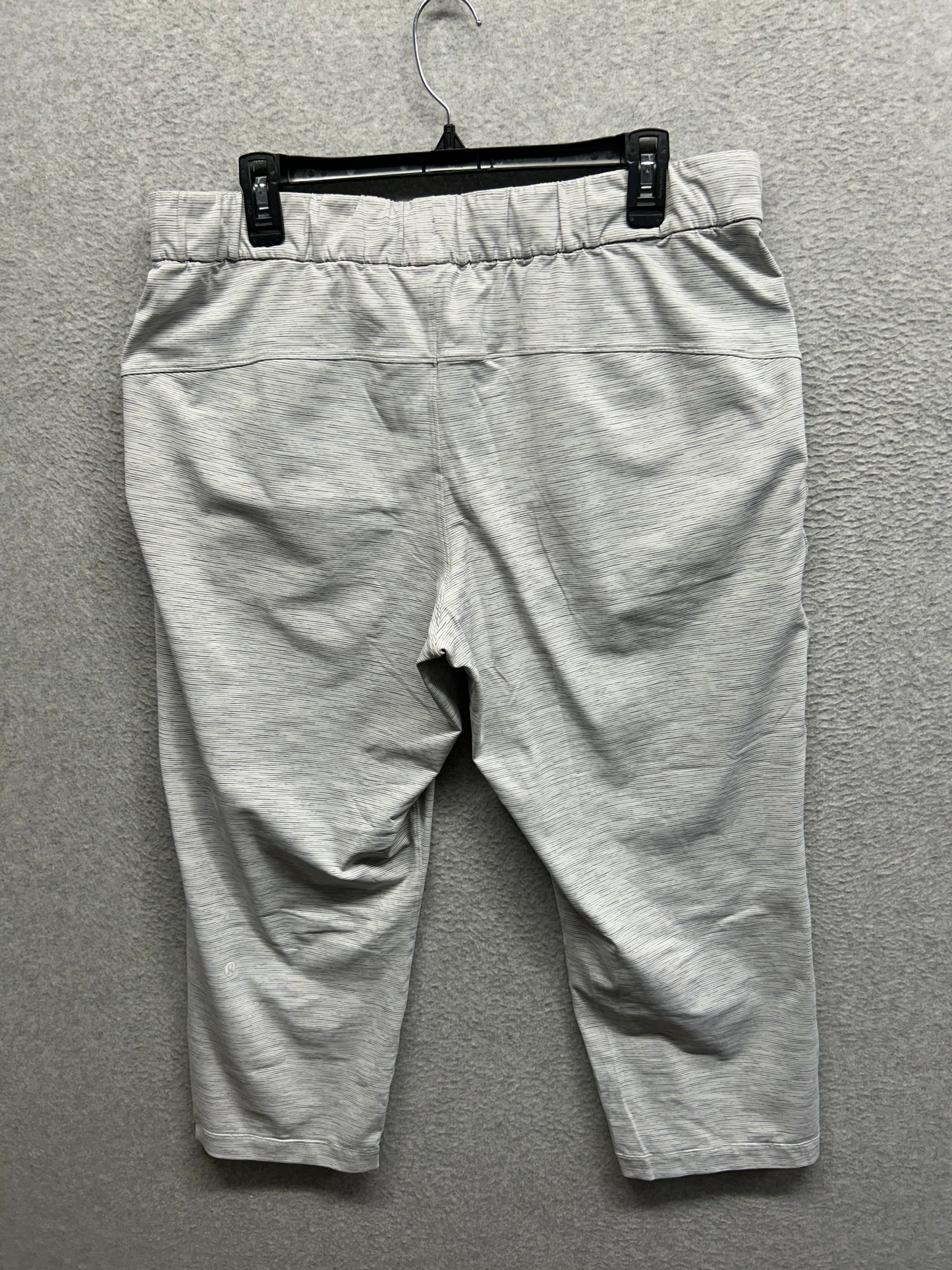 Lululemon On The Fly Crop 23" Size 12 Wee Are From Space Nimbus Battleship