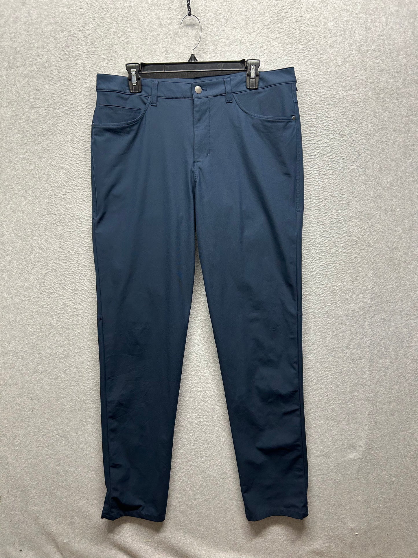 Lululemon ABC Pant Classic Mens Size 34x36 TALL True Navy