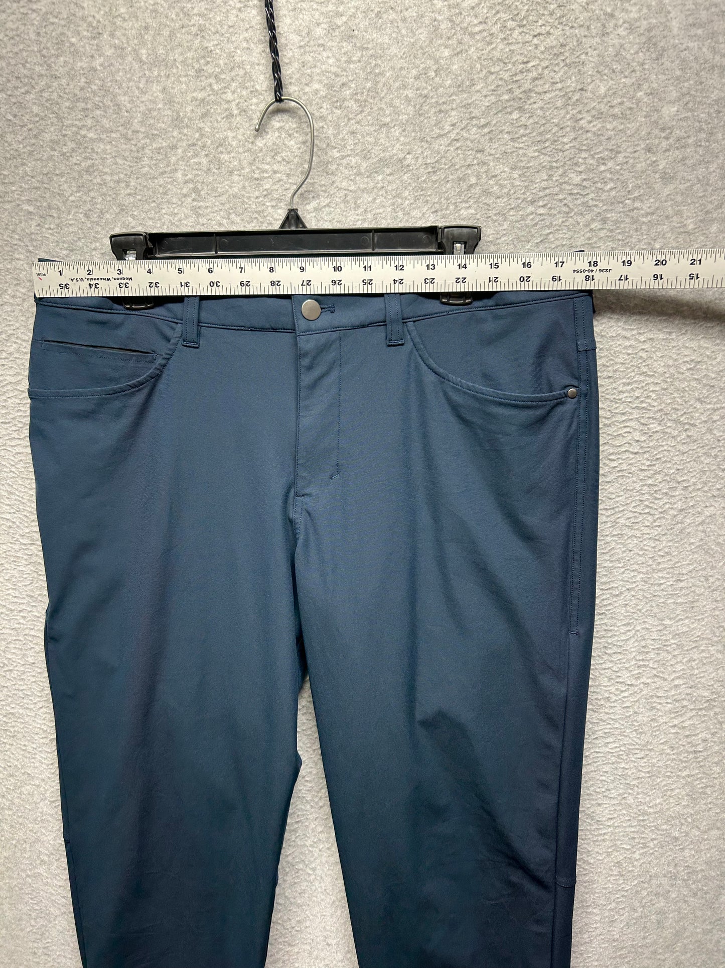 Lululemon ABC Pant Classic Mens Size 34x36 TALL True Navy