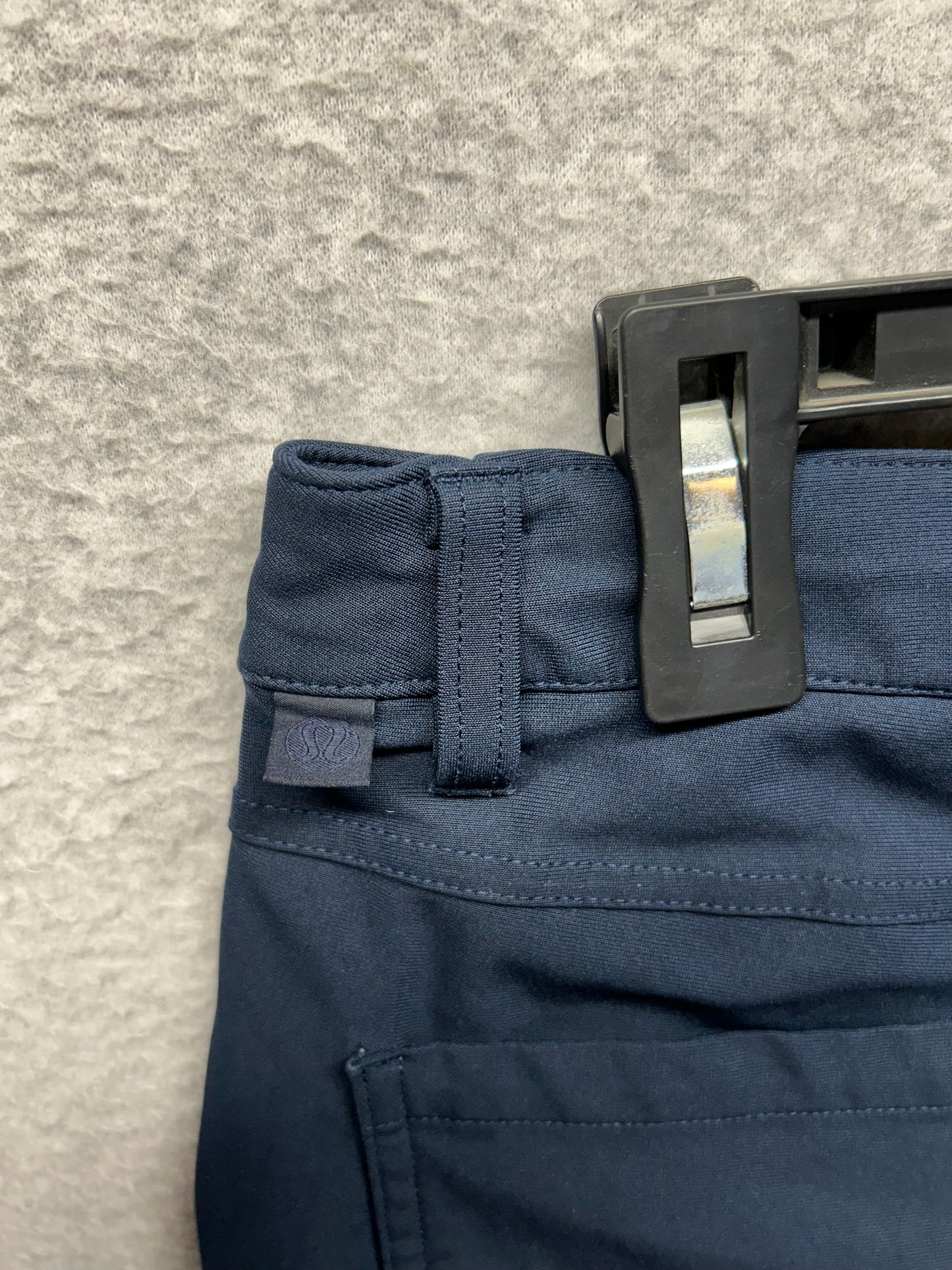 Lululemon ABC Pant Slim Warpstreme Mens Size 33x30.5 Iron Blue