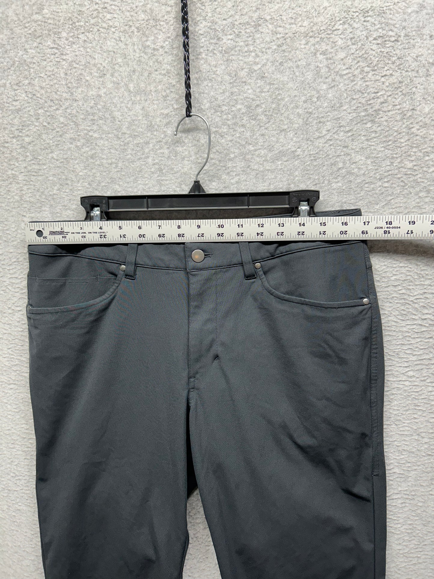 Lululemon ABC Slim Fit Pant Warpstreme Mens Size 33x31.5 Graphite Gray