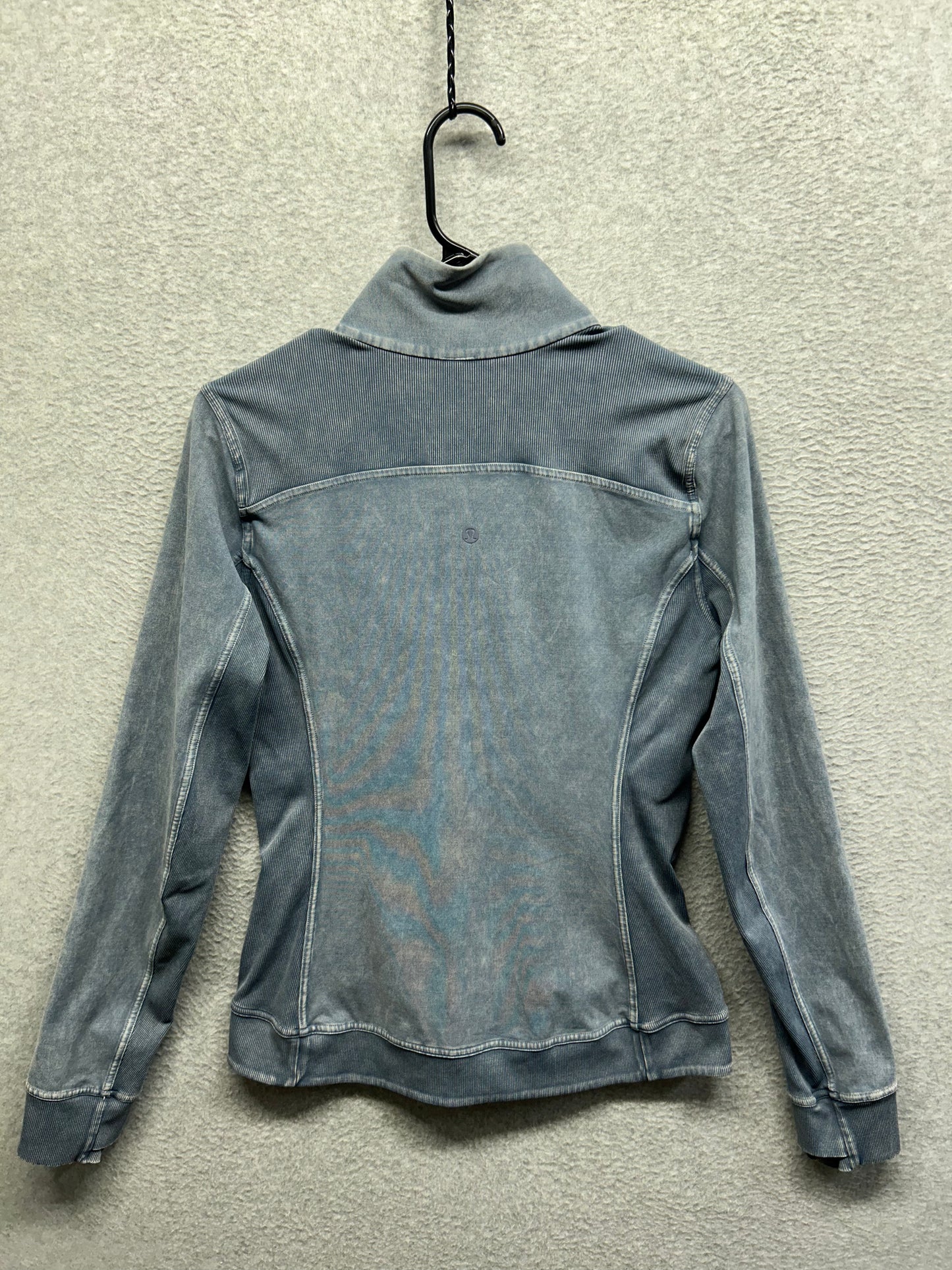 Lululemon Cut Class Jacket Size 8 Washed Moon Blue