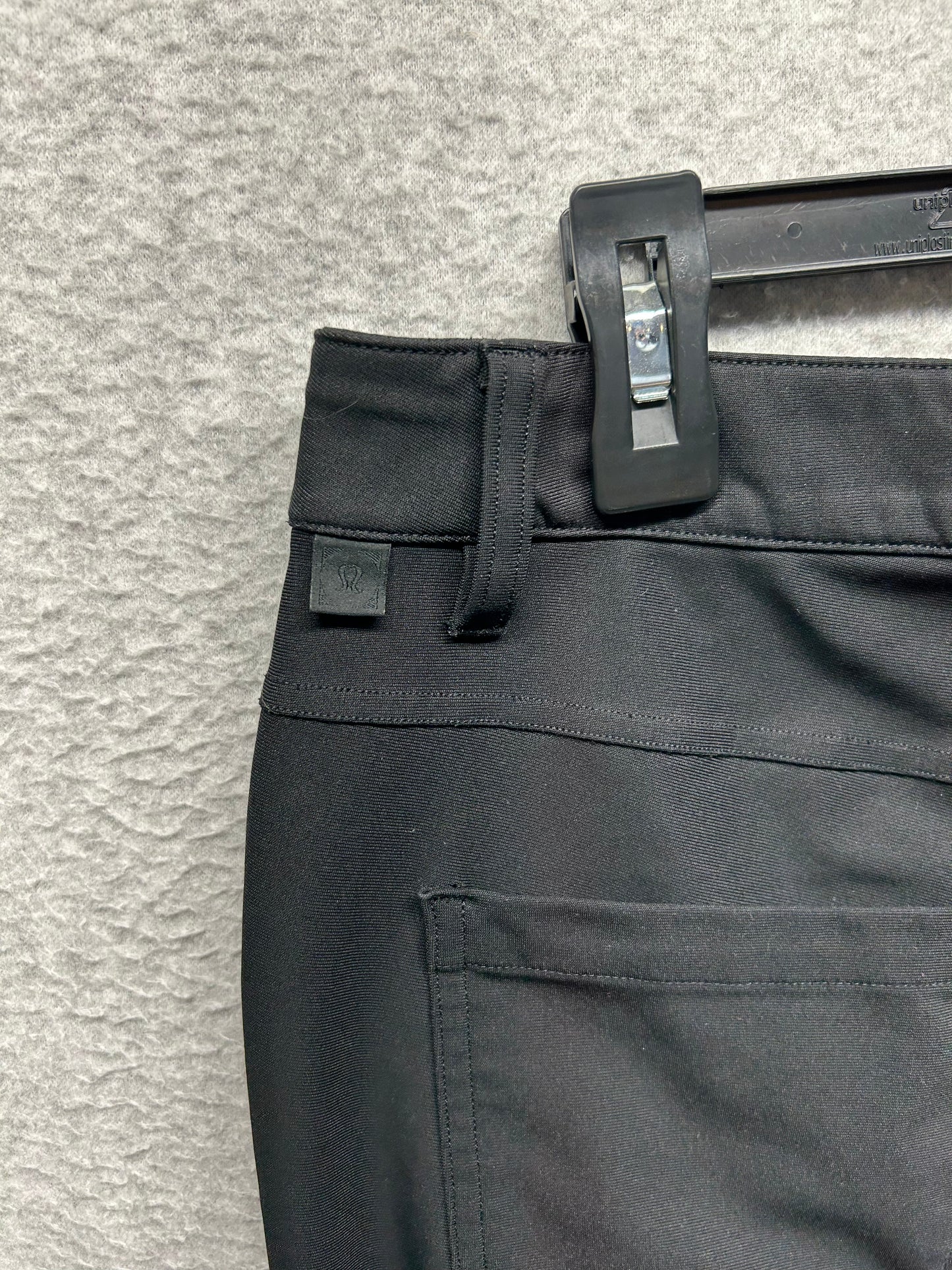 Lululemon ABC Slim Pant Warpstreme Mens Size 32x31 Black