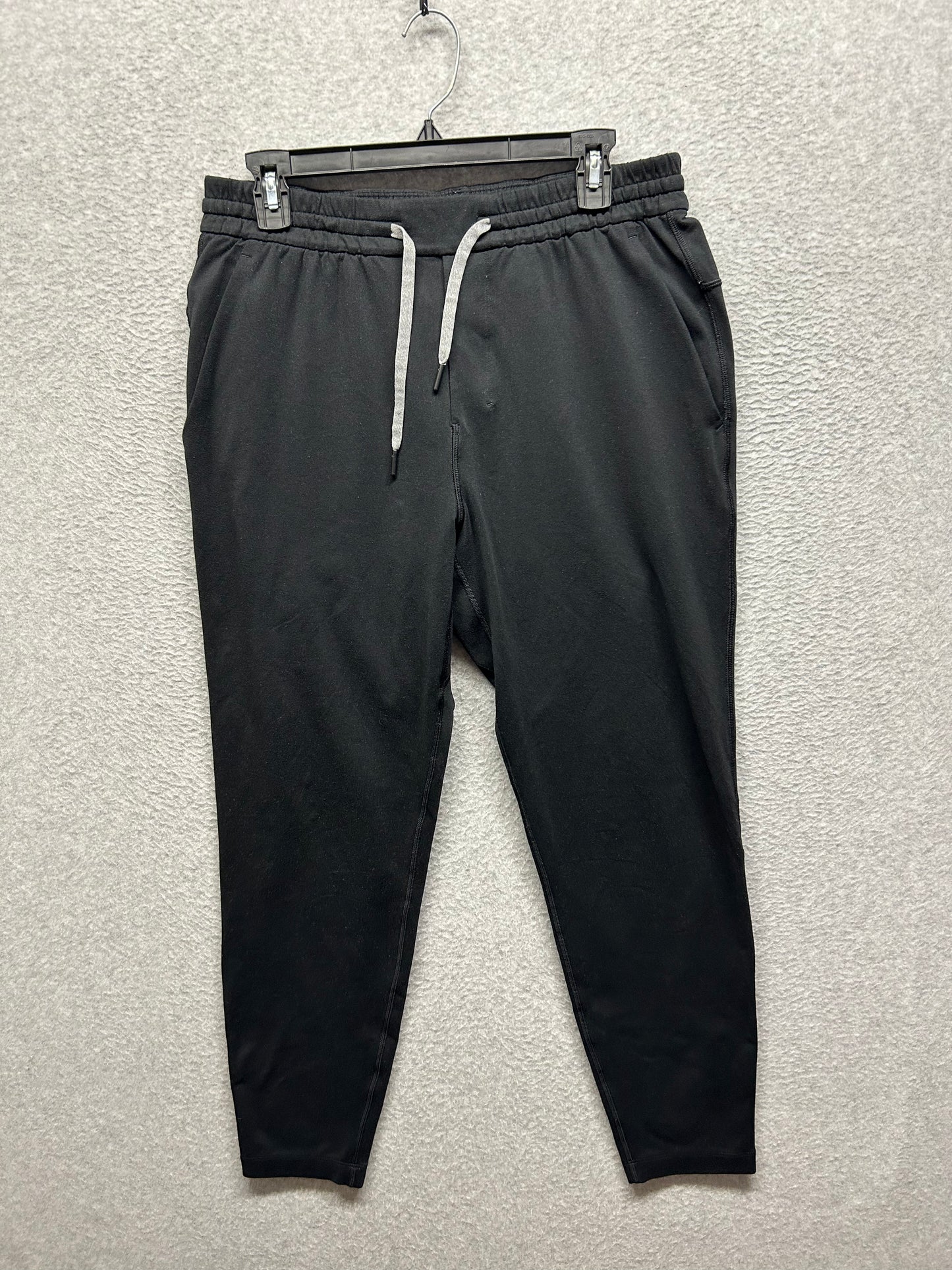 Lululemon Soft Jersey Tapered 28" Pant Regular Mens Size Medium Black (Square Dot)