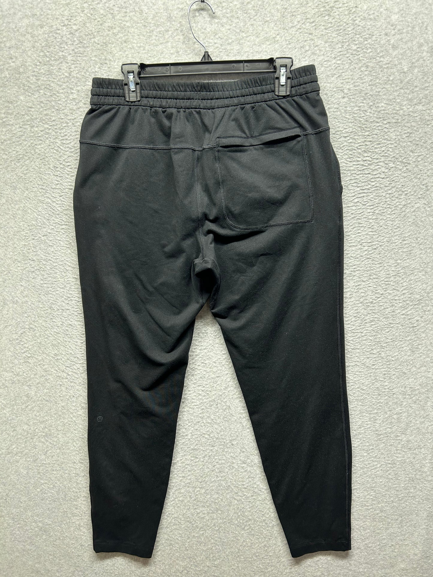 Lululemon Soft Jersey Tapered 28" Pant Regular Mens Size Medium Black (Square Dot)