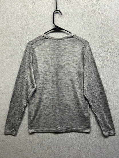 Lululemon Metal Vent Tech Long Sleeve Size Medium Slate Gray