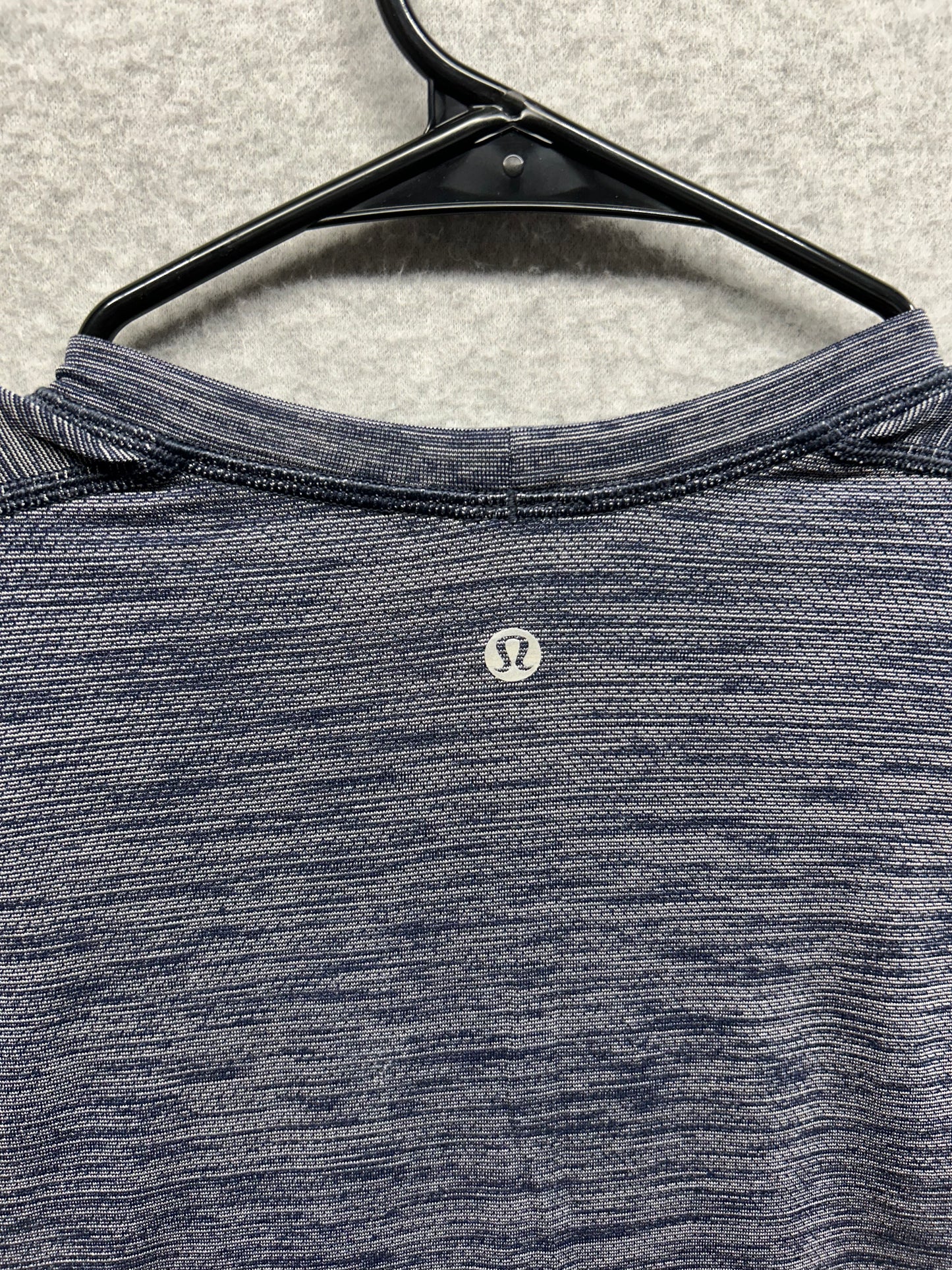 Lululemon Metal Vent Tech Long Sleeve Size Medium Heathered Blue