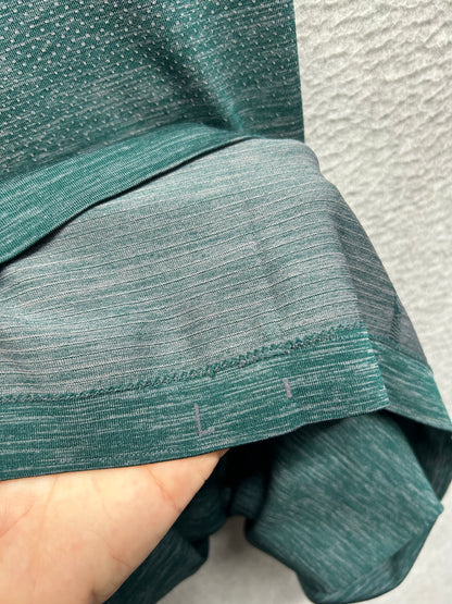 Lululemon Metal Vent Tech Tank Size Large Green