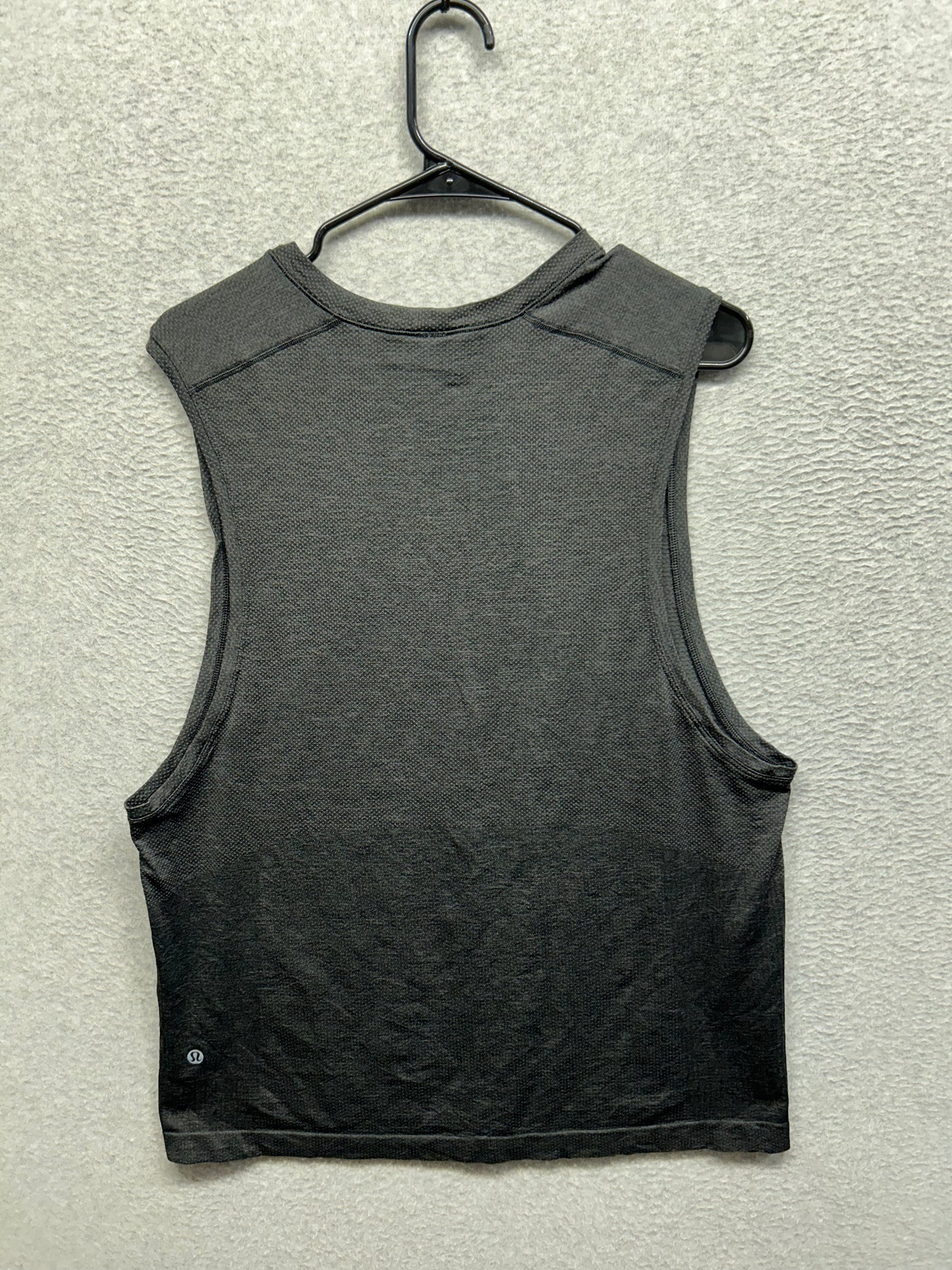 Lululemon Metal Vent Tech Tank Size Large Black