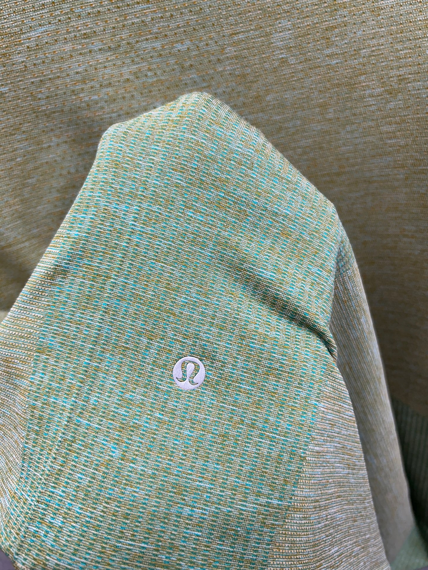 Lululemon Metal Vent Tech Short Sleeve Size Large Green | Yellow