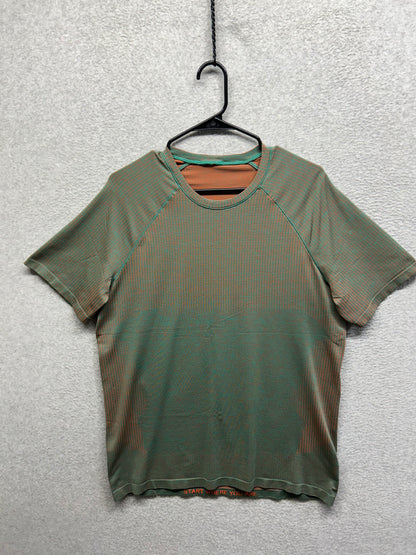 Lululemon Metal Vent Tech Short Sleeve Size Large Green | Red
