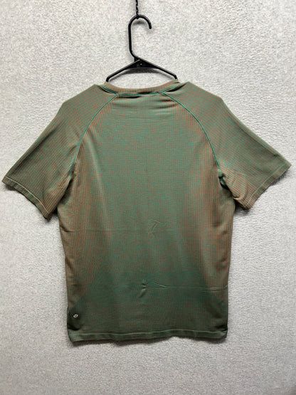Lululemon Metal Vent Tech Short Sleeve Size Large Green | Red
