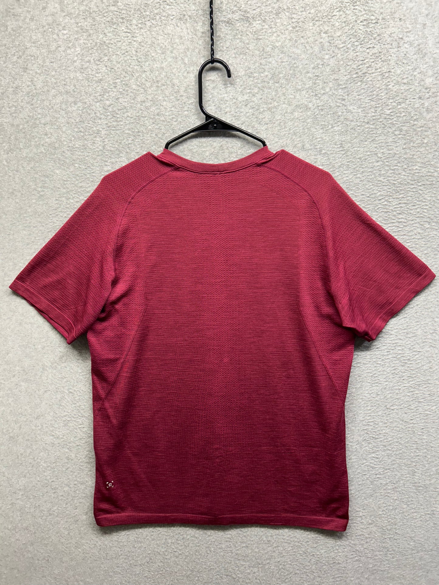 Lululemon Metal Vent Tech Short Sleeve Size Large Red | Pink