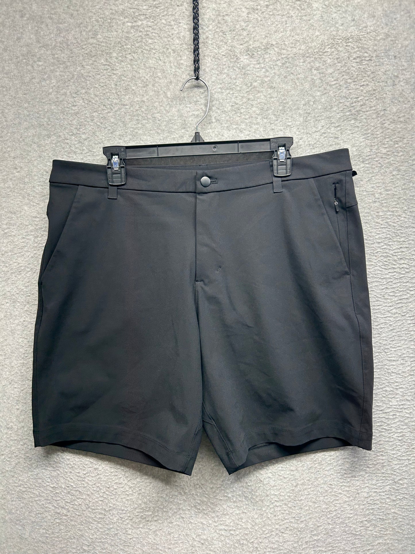 Lululemon Commission Short Slim Warpstreme 9" Size 36 Obsidian