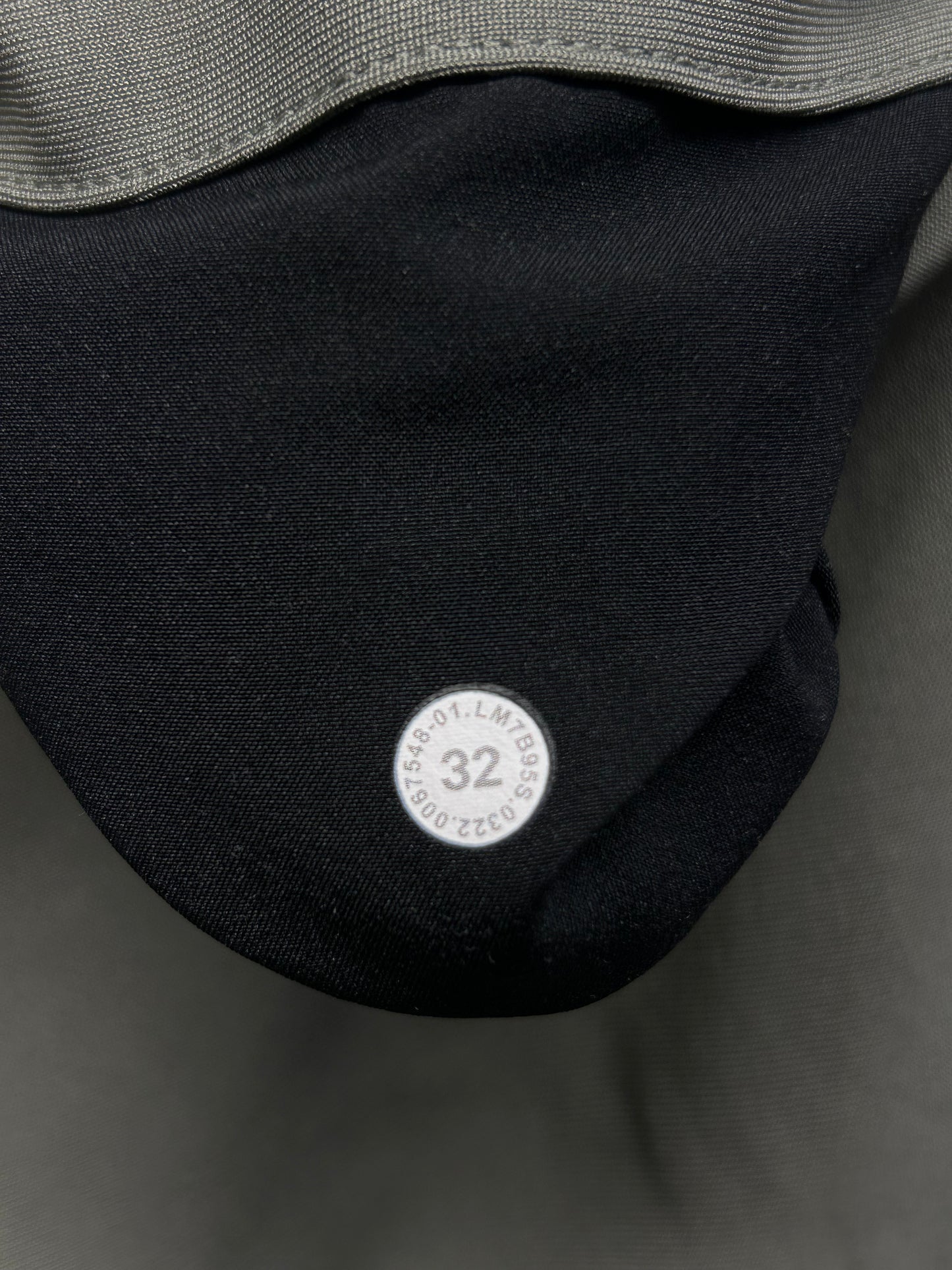 FLAWED Lululemon Commission Classic-Fit Short 7" Warpstreme Size 32 Grey Sage