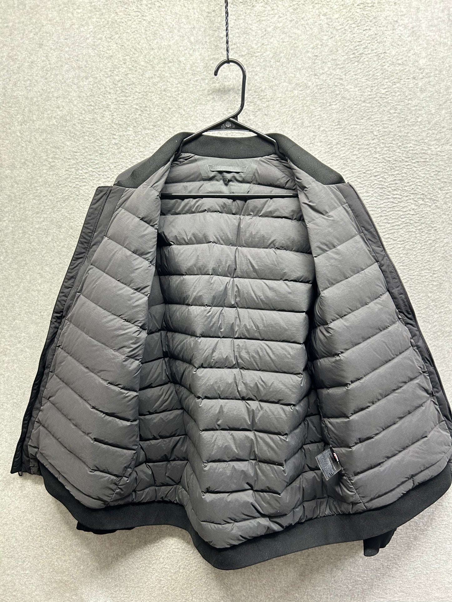 Lululemon Intermission Bomber Size XL Black | Gray
