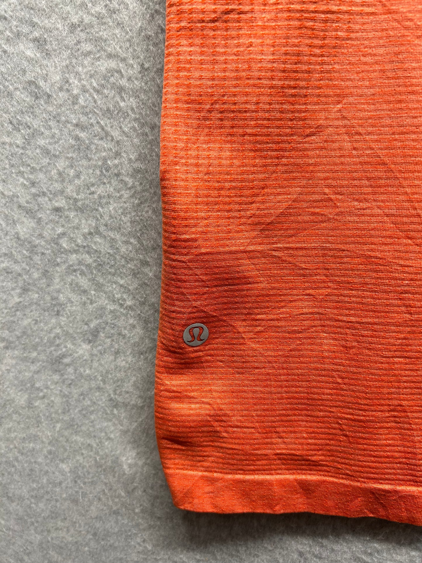 Lululemon Metal Vent Tech Short Sleeve Size 2XL Orange