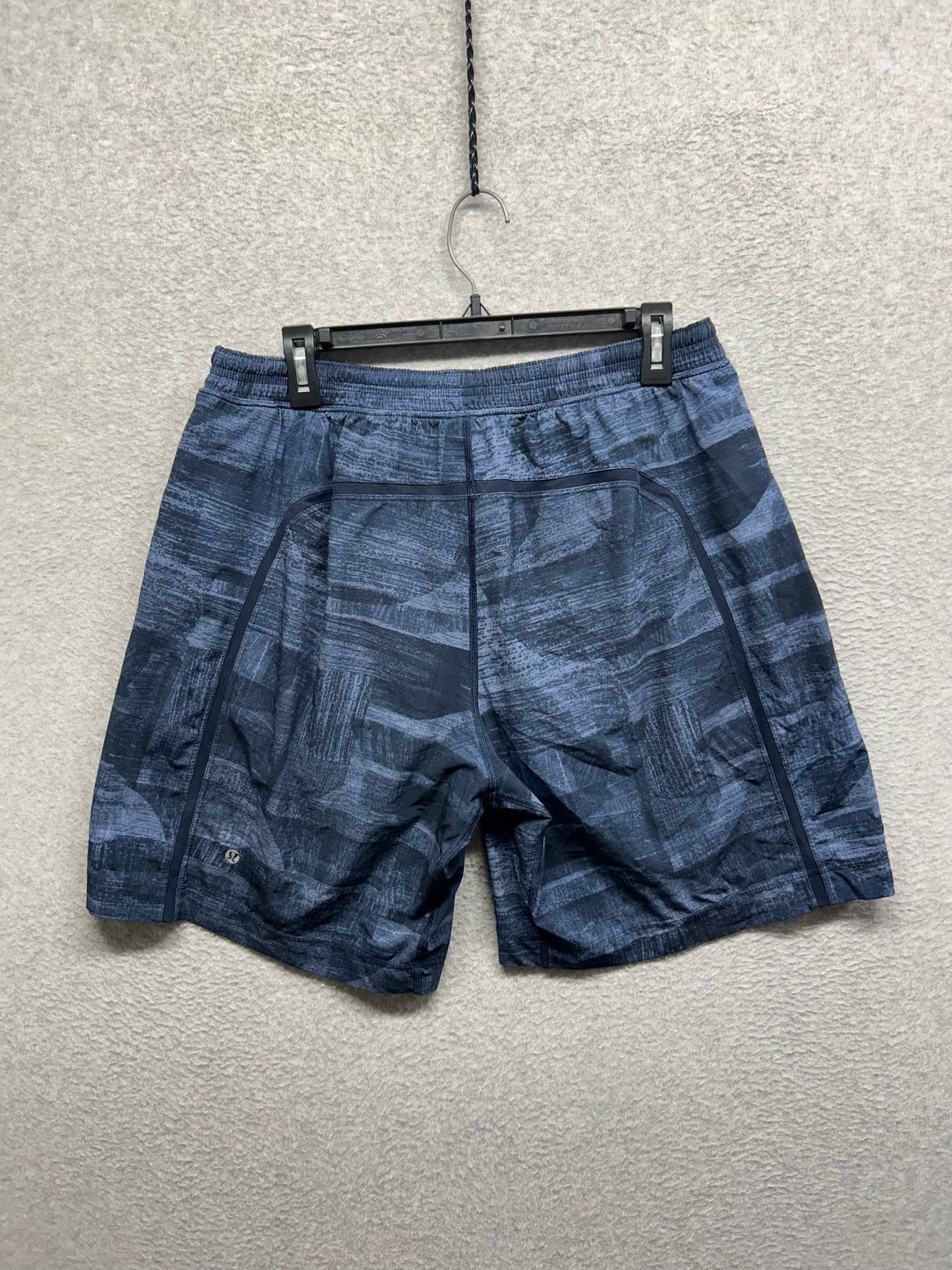 FLAWED Lululemon Pace Breaker Short 9" Mens Size XL Blue