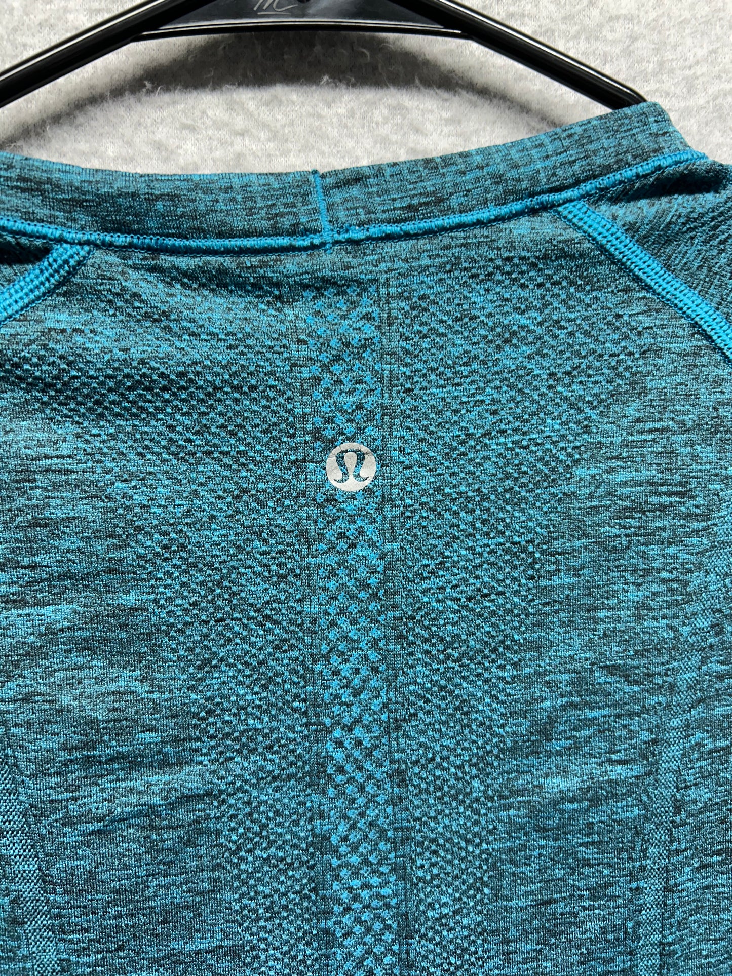 Lululemon Swiftly Tech Short Sleeve Crew Size 6 Heathered Peacock