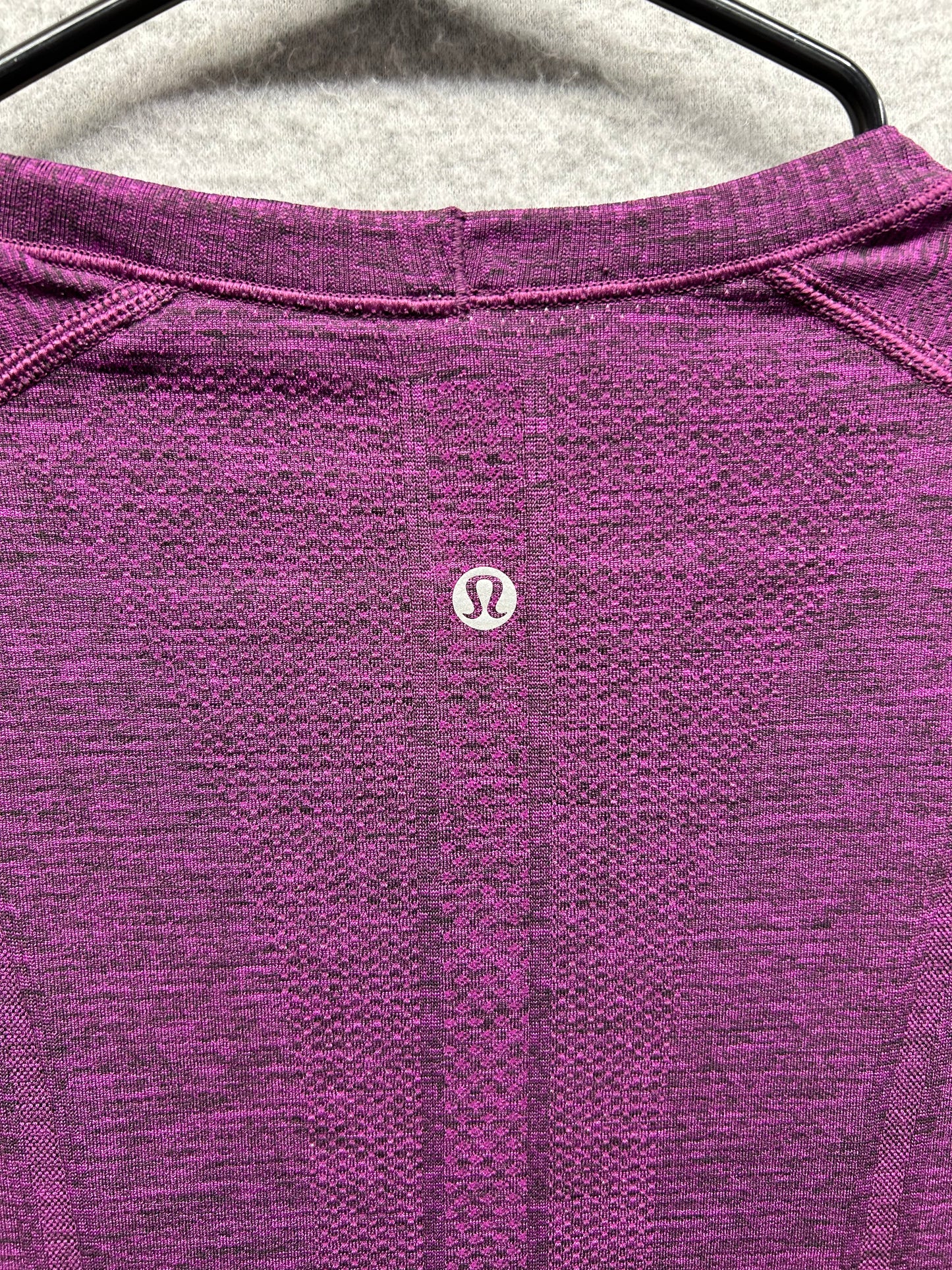 Lululemon Swiftly Tech Long Sleeve Crew Size 8 Heathered Regal Plum