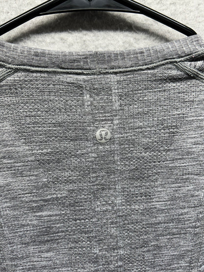 Lululemon Swiftly Tech Long Sleeve Crew Size 8 Heathered Slate Gray