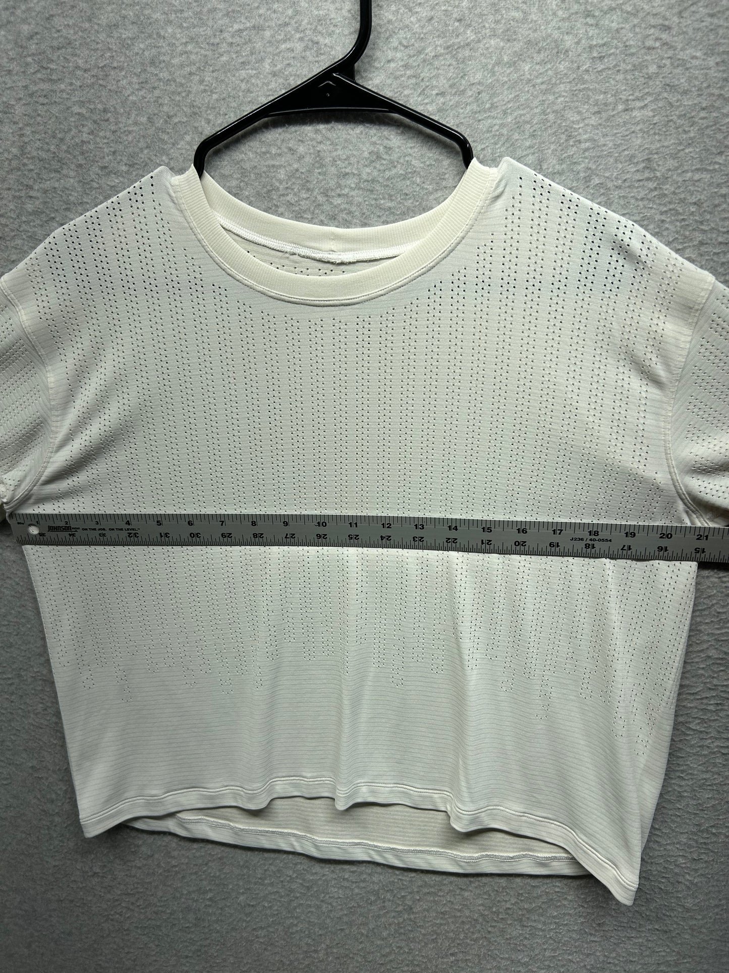 Lululemon Breeze By Short Sleeve Shirt Size 10 White