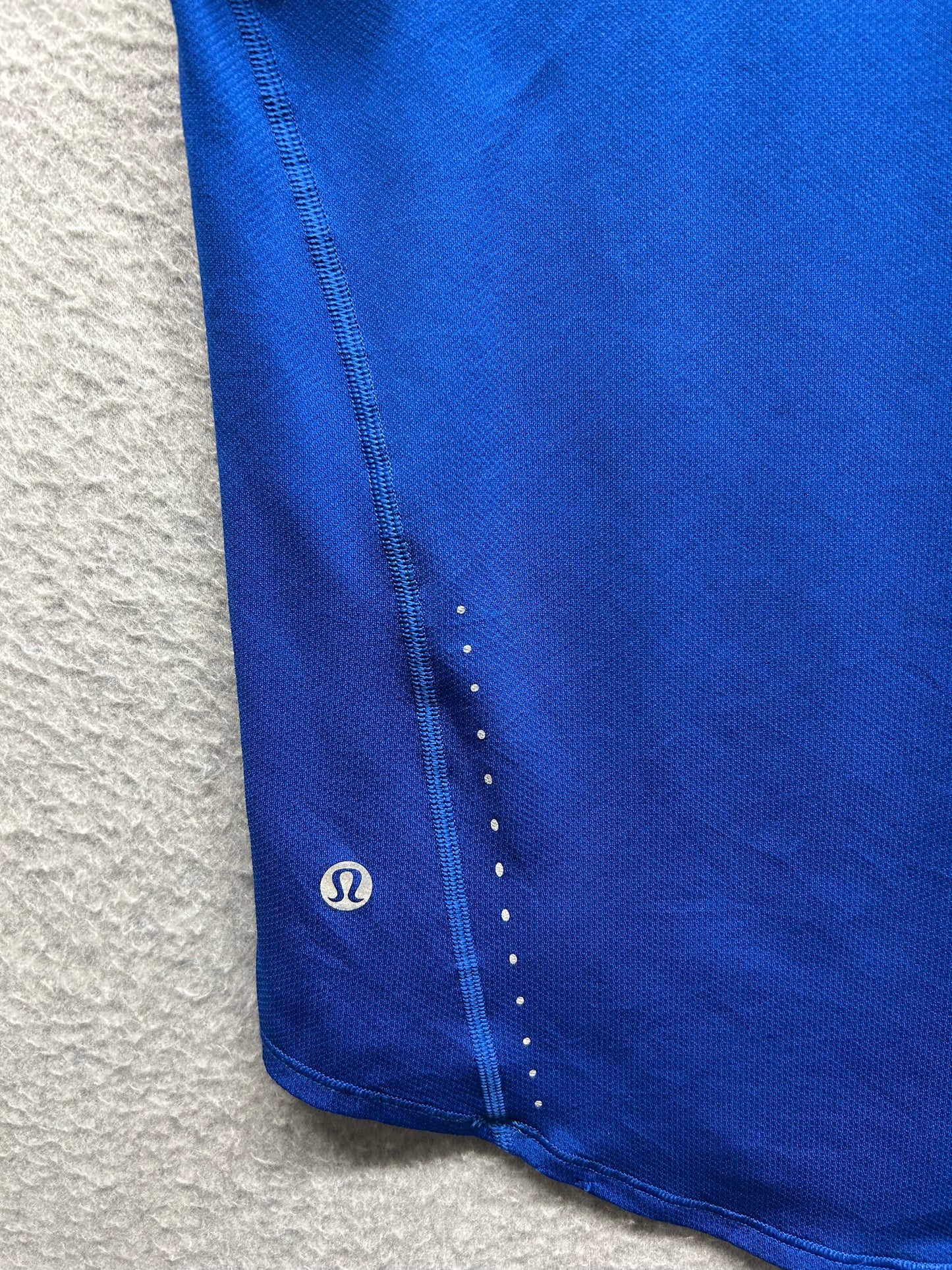 Lululemon High Neck Running and Training T-Shirt Size 10 Symphony Blue
