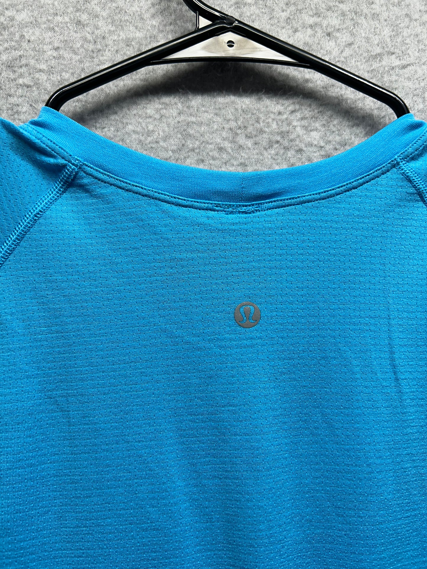 Lululemon Swiftly Tech Cropped Short-Sleeve Shirt 2.0 Size 16 Blue