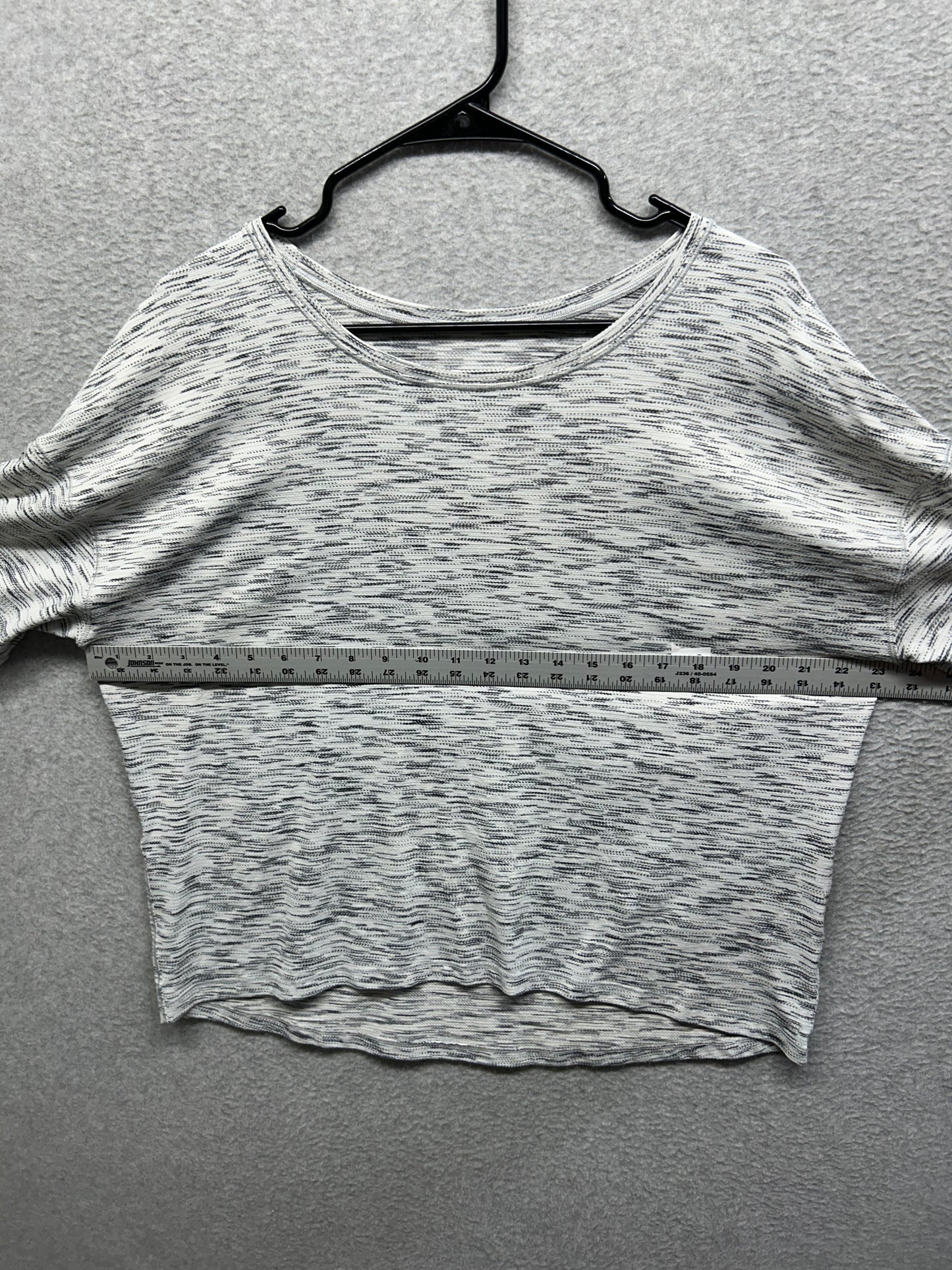 Lululemon Run It Out Tee Size 12 Tiger Space Dye Black White