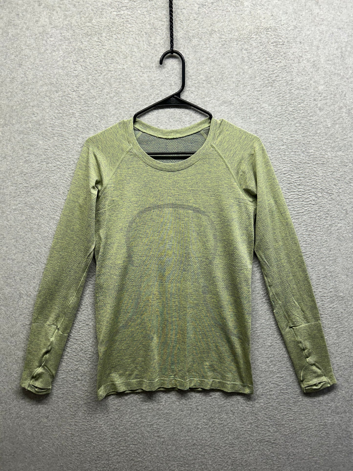 Lululemon Swiftly Tech Long Sleeve 2.0 Size 8 Asphalt Grey