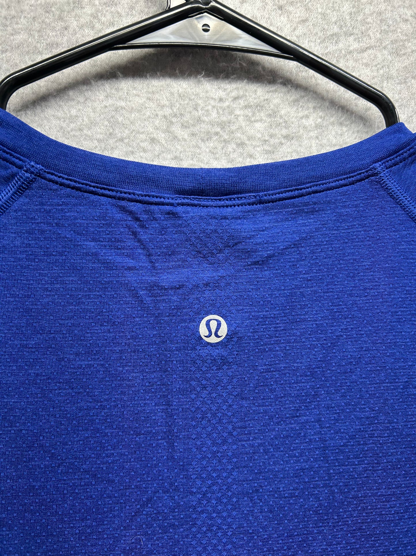 Lululemon Swiftly Tech Short-Sleeve Shirt 2.0 Hip Length Size 20 Cerulean Blue