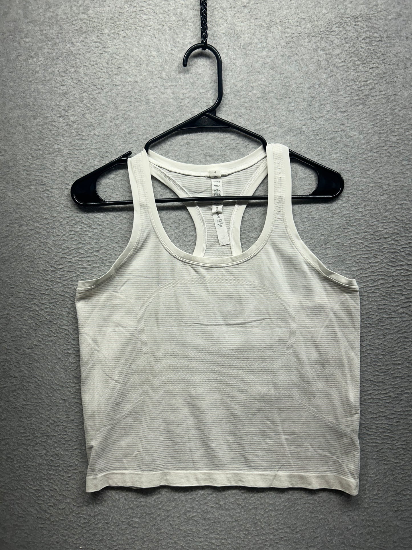 Lululemon Swiftly Tech Racerback Tank Top 2.0 Race Length Size 10 White