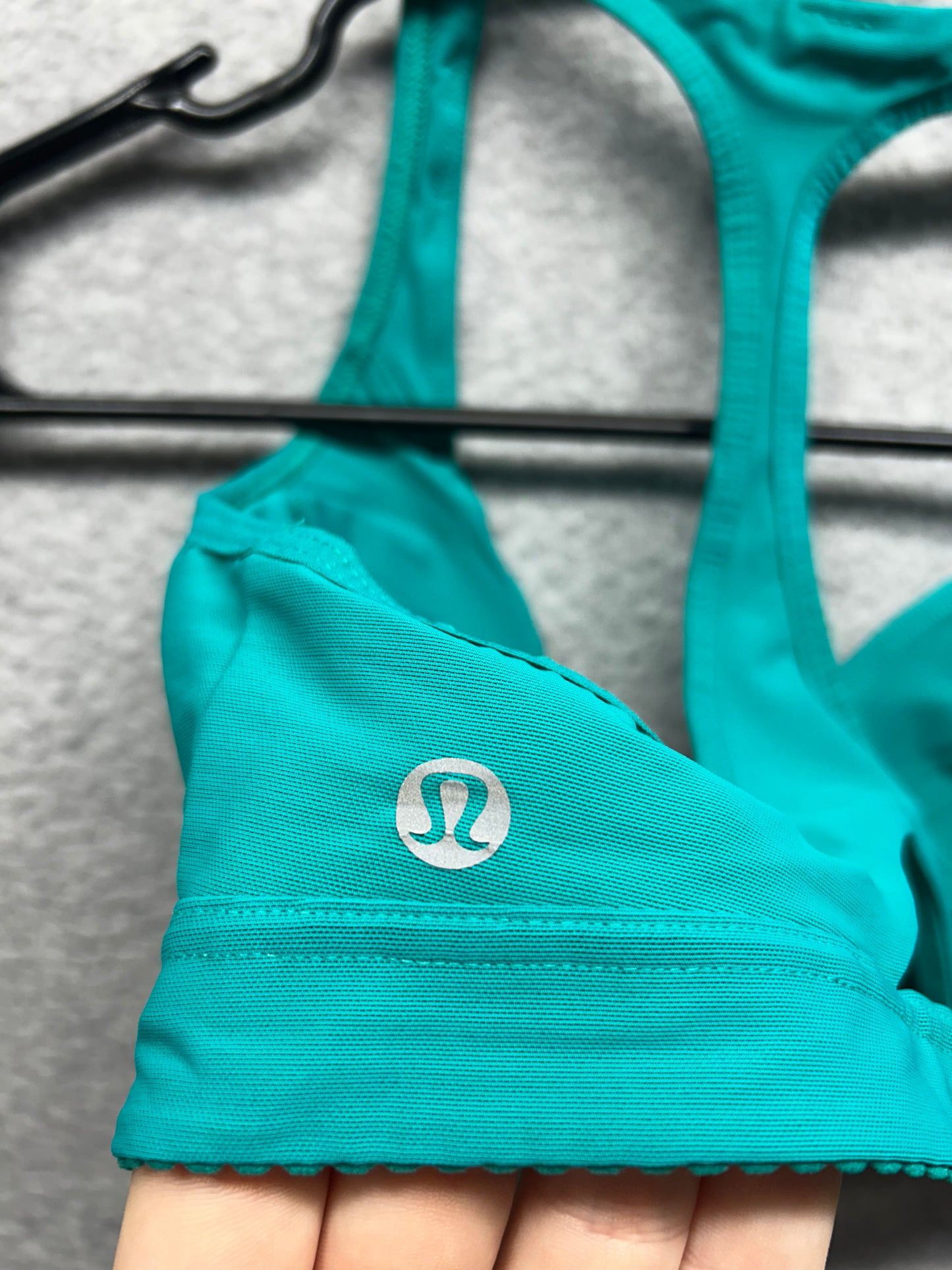 Lululemon All Day Breeze Bra Size 6 Viridian Green