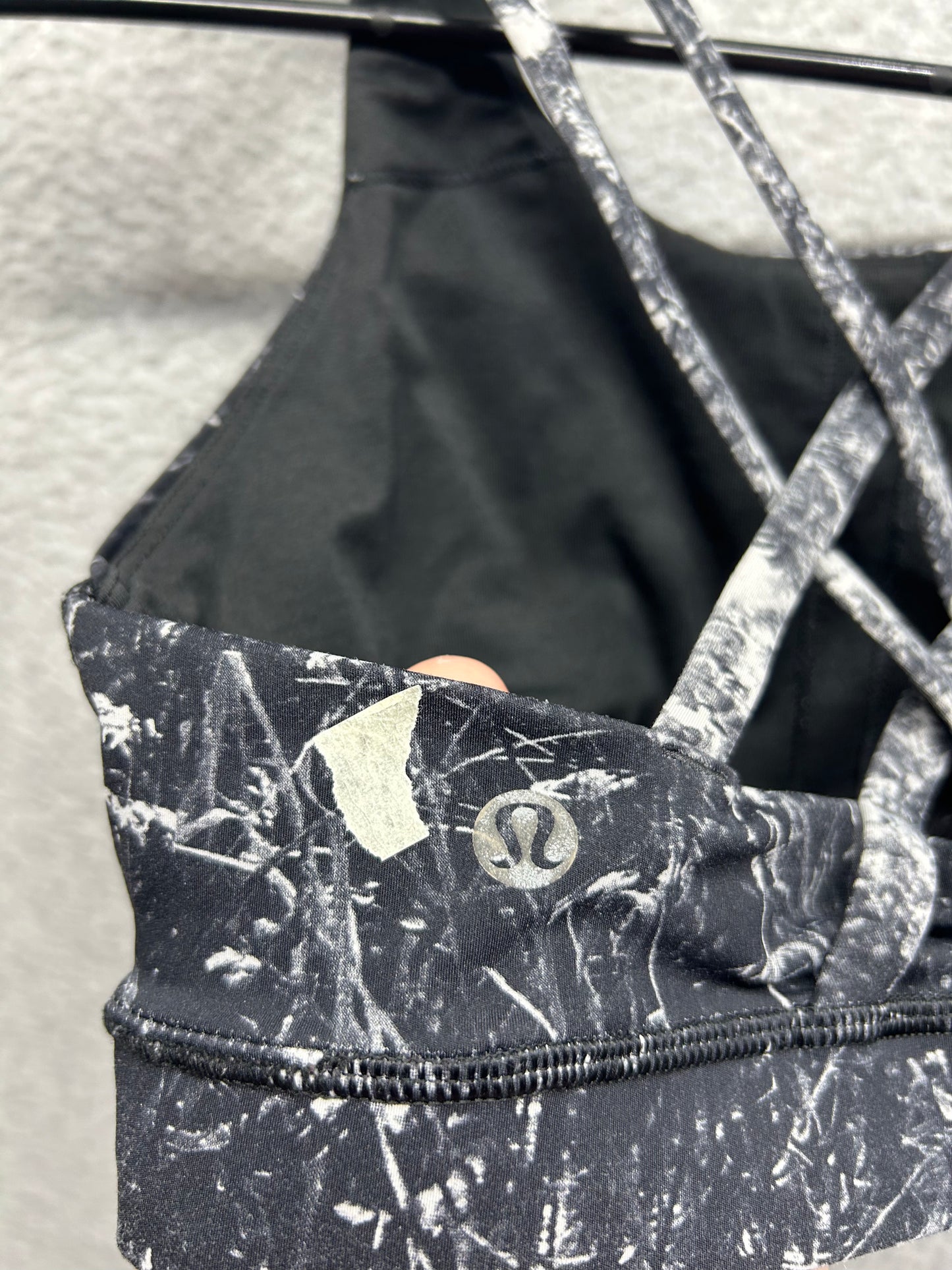 Lululemon Energy Bra Nulux Size 6 Alouette