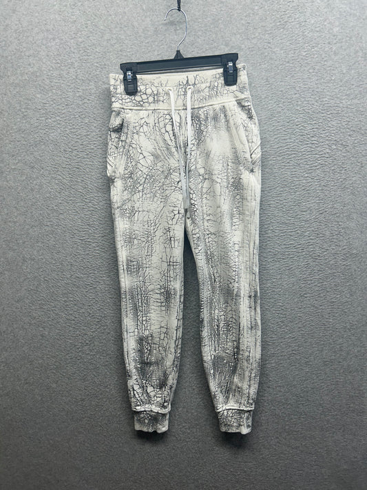 Lululemon Warm Down Jogger 7/8 Length Size 0 Thread Dye White Black