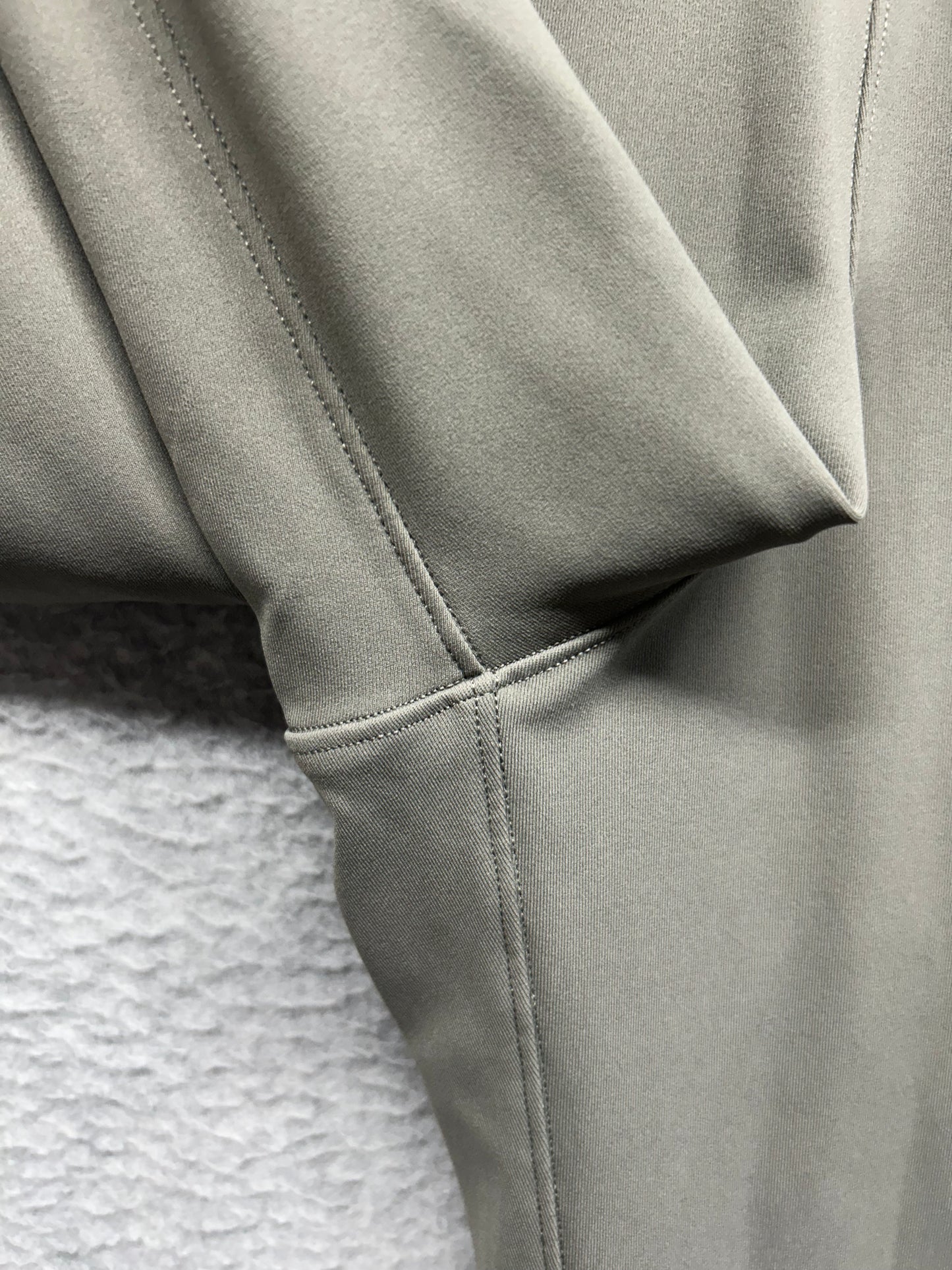 Lululemon Its Rulu Run High Rise Pant Size 2 Green
