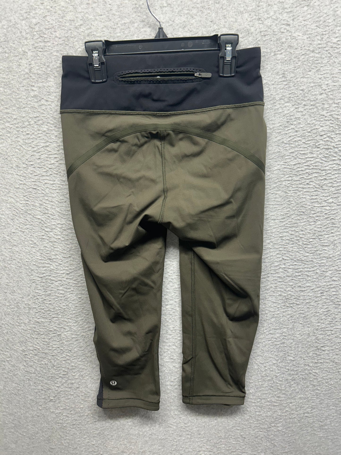 Lululemon Smooth Stride Crop Size 4 Dark Olive