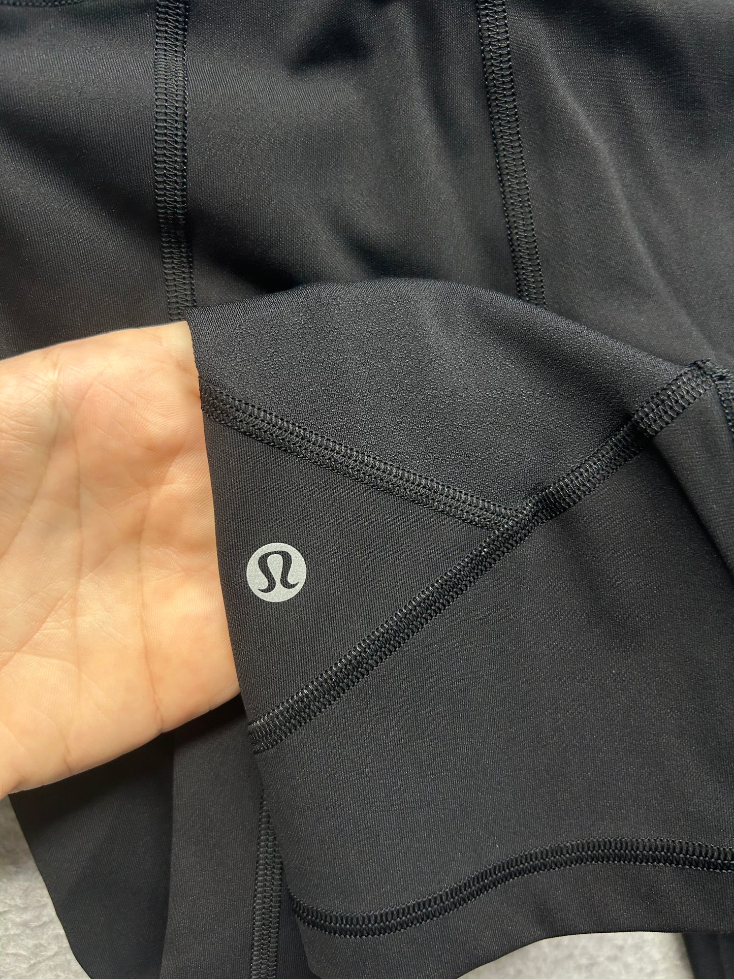 Lululemon Pace Rival Crop Luxtreme 22" Size 4 Black