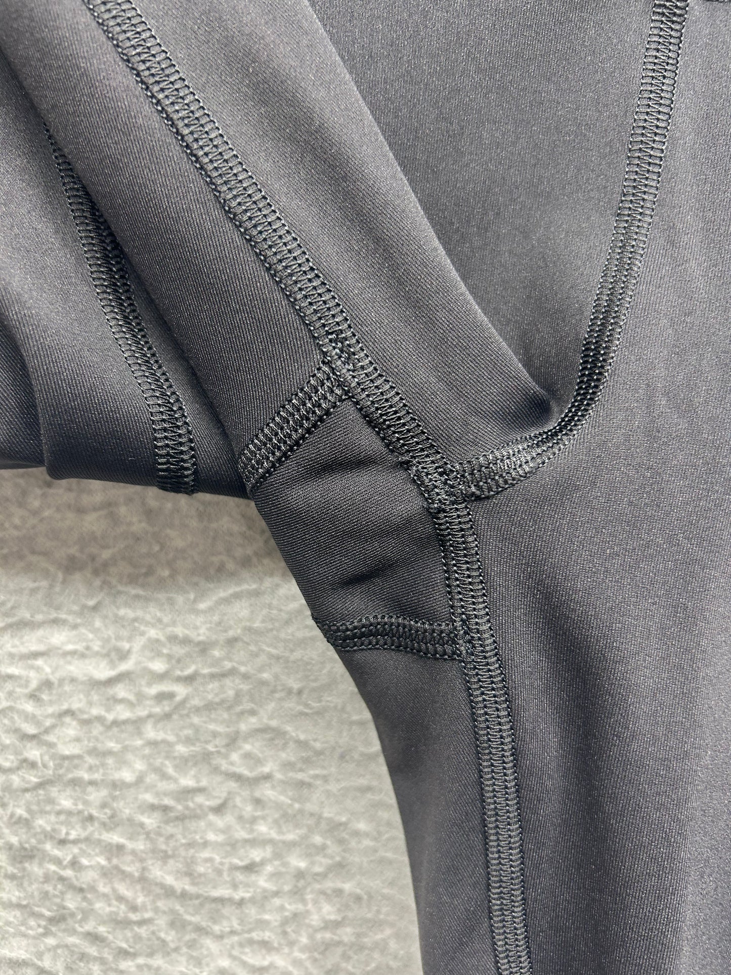 Lululemon Pace Rival Crop Luxtreme 22" Size 4 Black