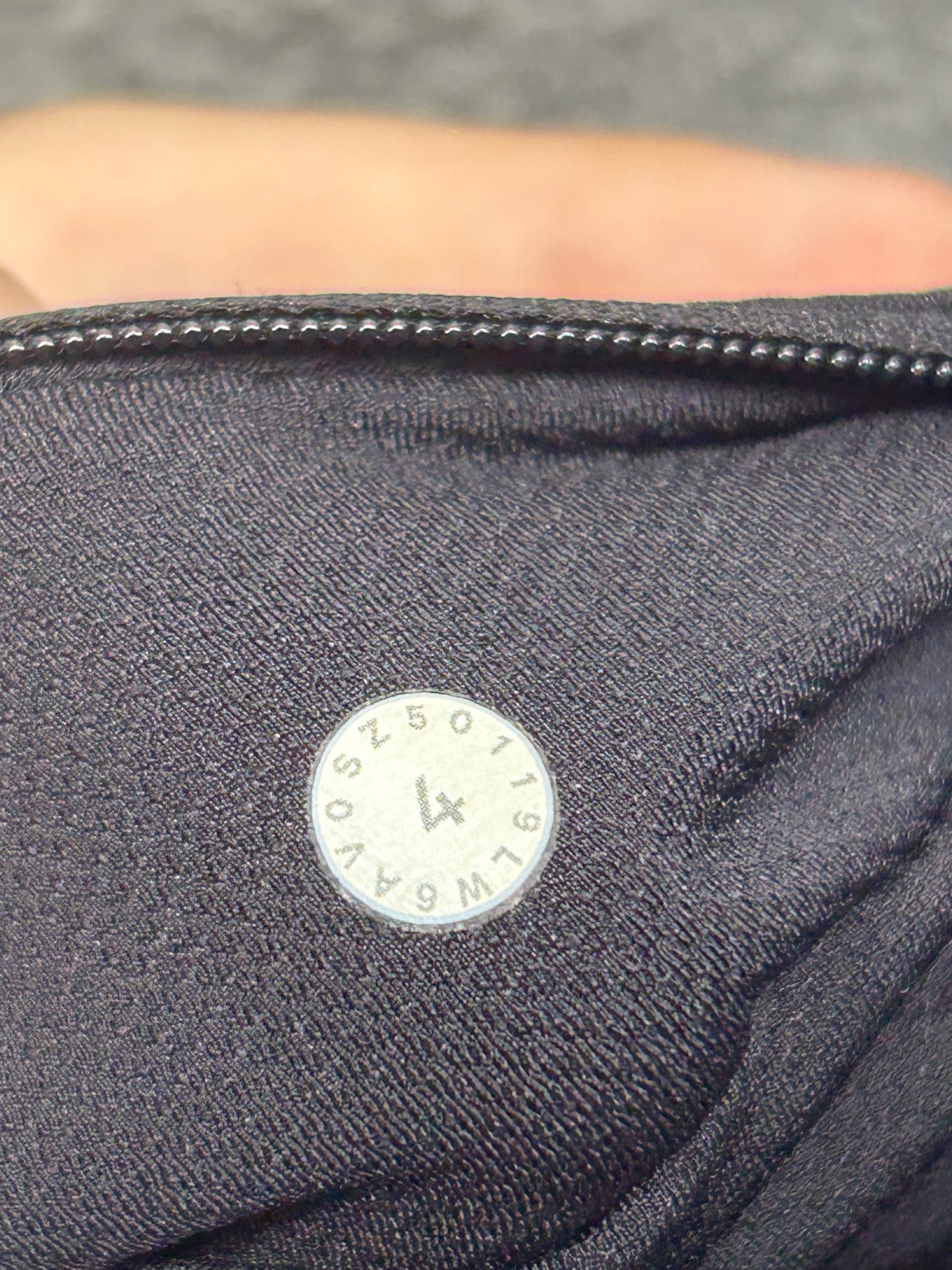 Lululemon Pace Rival Crop Luxtreme 22" Size 4 Black