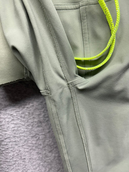 Lululemon Cargo Super-High-Rise Hiking Tight 25" Size 4 Laurel Green