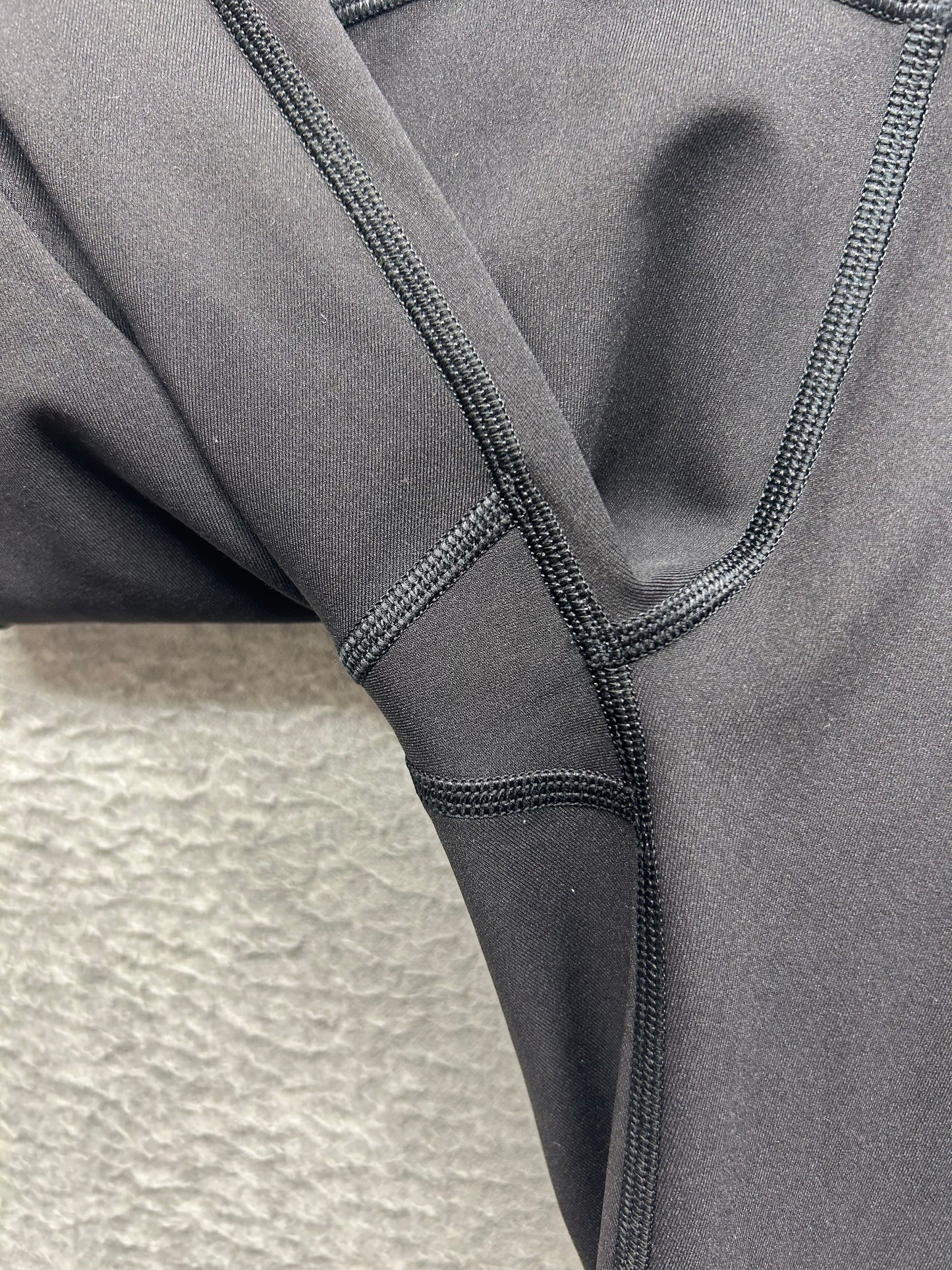 Lululemon Train Times 25" Size 4 Black