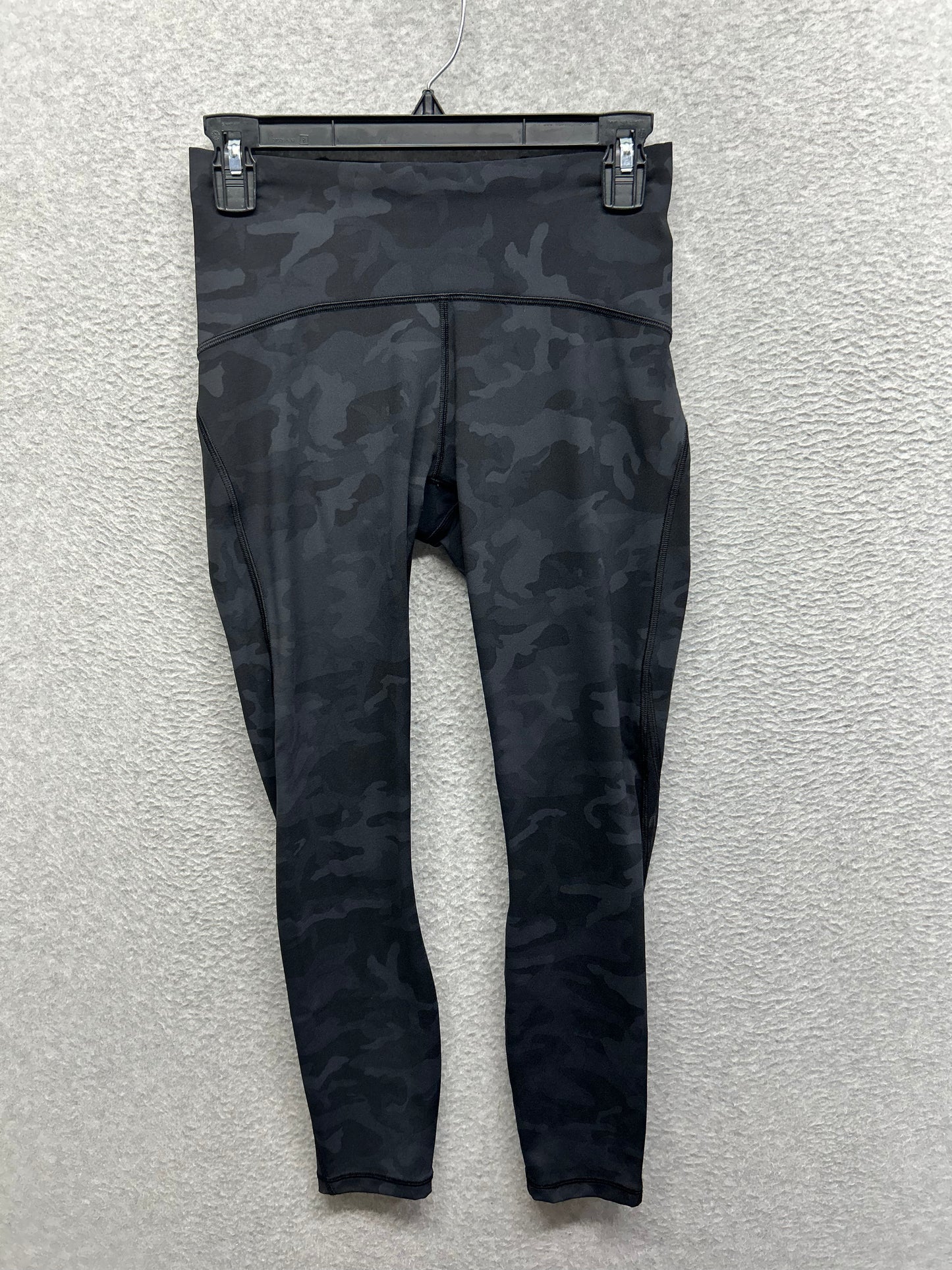 Lululemon Train Times 25" Size 6 Black Camo