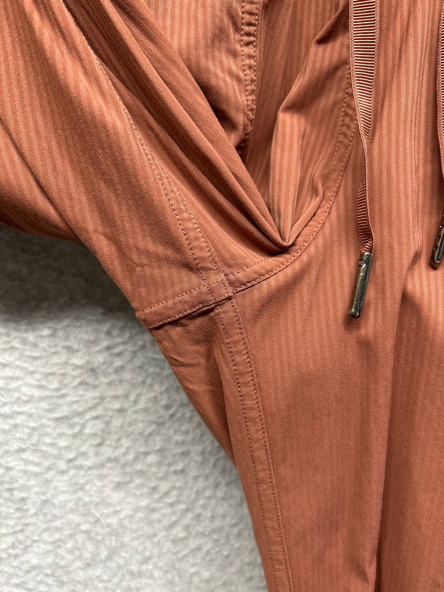 Lululemon Dance Studio Mid-Rise Jogger Size 6 Ancient Copper