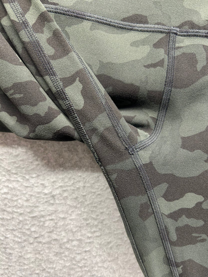 Lululemon Align Crop 21" Size 6 Incognito Camo Multi Gator Green